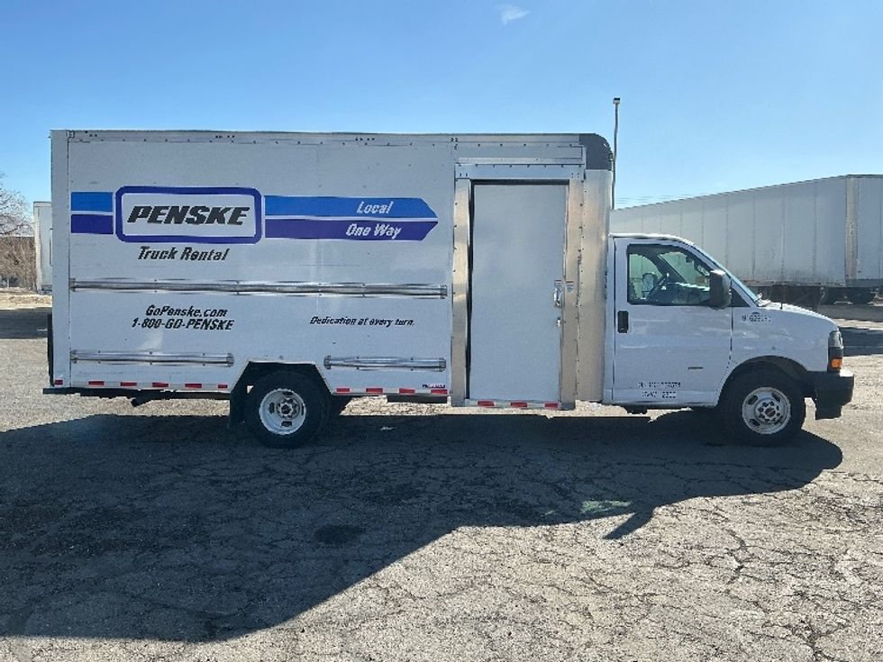 Light Duty Box Truck-Light and Medium Duty Trucks-GMC-2022-Savana G33903-West Valley City-UT-23,869\n\t\tmiles-$ 51,000 - Image 15