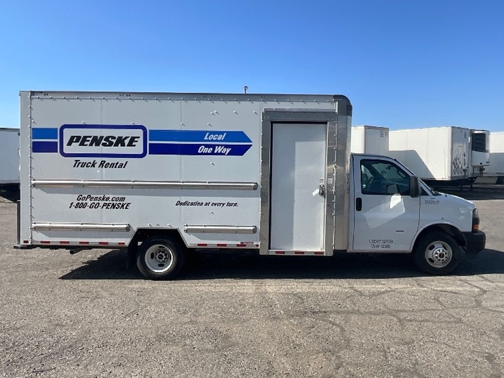 Light Duty Box Truck-Light and Medium Duty Trucks-GMC-2022-Savana G33903-West Valley City-UT-41,261\n\t\tmiles-$ 45,500 - Image 15