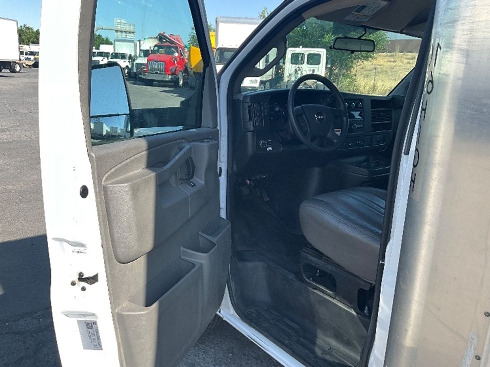 Light Duty Box Truck-Light and Medium Duty Trucks-GMC-2022-Savana G33903-West Valley City-UT-41,261\n\t\tmiles-$ 45,500 - Image 16