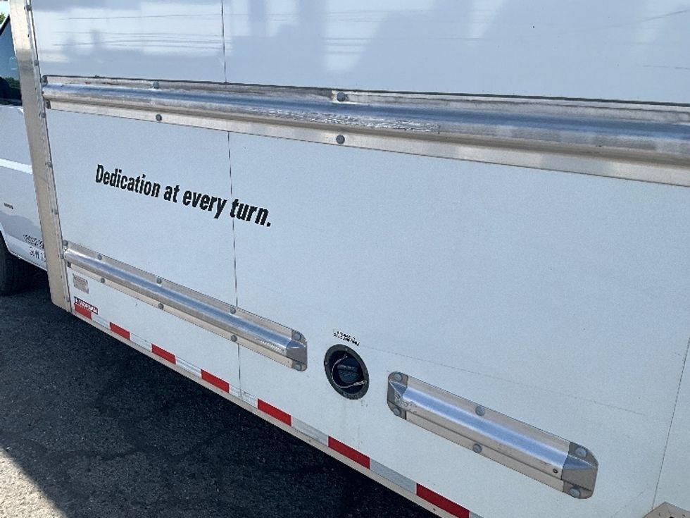 Light Duty Box Truck-Light and Medium Duty Trucks-GMC-2022-Savana G33903-West Valley City-UT-41,261\n\t\tmiles-$ 45,500 - Image 28