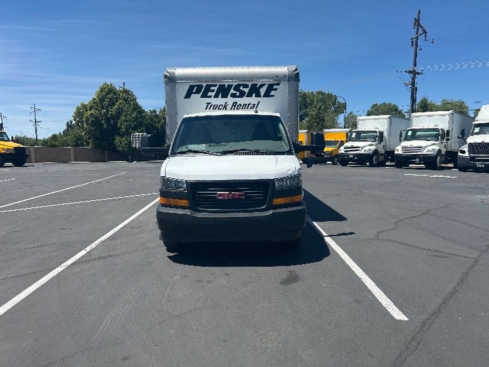 Light Duty Box Truck-Light and Medium Duty Trucks-GMC-2022-Savana G33903-West Valley City-UT-46,288\n\t\tmiles-$ 39,000 - Image 2