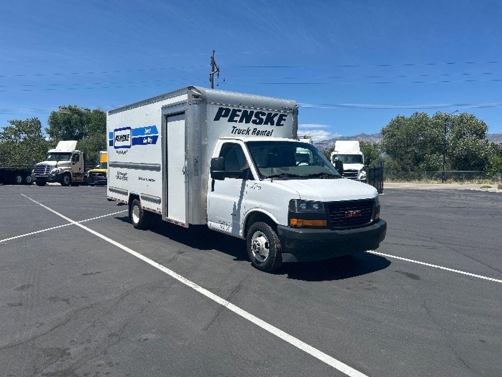 Light Duty Box Truck-Light and Medium Duty Trucks-GMC-2022-Savana G33903-West Valley City-UT-46,288\n\t\tmiles-$ 39,000 - Image 1