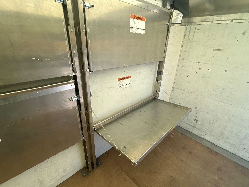 Light Duty Box Truck-Light and Medium Duty Trucks-GMC-2022-Savana G33903-West Valley City-UT-46,288\n\t\tmiles-$ 39,000 - Image 26