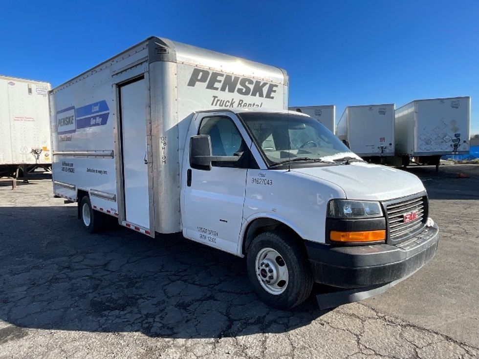 Light Duty Box Truck-Light and Medium Duty Trucks-GMC-2022-Savana G33903-West Valley City-UT-49,684\n\t\tmiles-$ 47,750 - Image 1