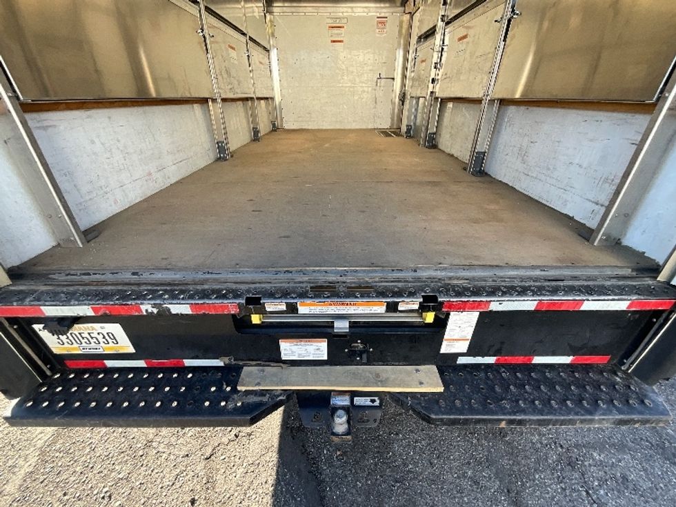 Light Duty Box Truck-Light and Medium Duty Trucks-GMC-2022-Savana G33903-West Valley City-UT-49,684\n\t\tmiles-$ 47,750 - Image 10