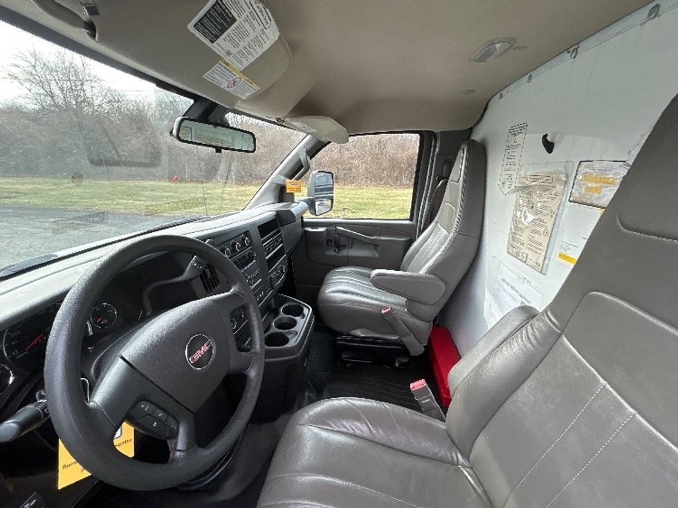 Light Duty Box Truck-Light and Medium Duty Trucks-GMC-2022-Savana G33903-White Deer-PA-103,466\n\t\tmiles-$ 31,750 - Image 19