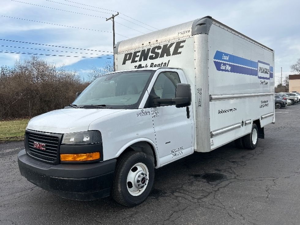 Light Duty Box Truck-Light and Medium Duty Trucks-GMC-2022-Savana G33903-White Deer-PA-103,466\n\t\tmiles-$ 31,750 - Image 3