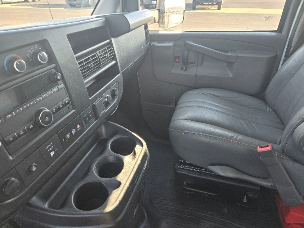 Light Duty Box Truck-Light and Medium Duty Trucks-GMC-2022-Savana G33903-White Deer-PA-68,363\n\t\tmiles-$ 34,750 - Image 16