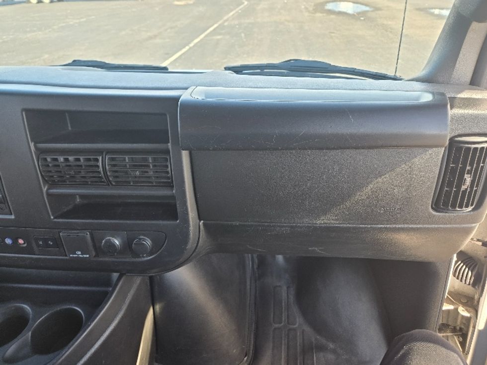 Light Duty Box Truck-Light and Medium Duty Trucks-GMC-2022-Savana G33903-White Deer-PA-68,363\n\t\tmiles-$ 34,750 - Image 18