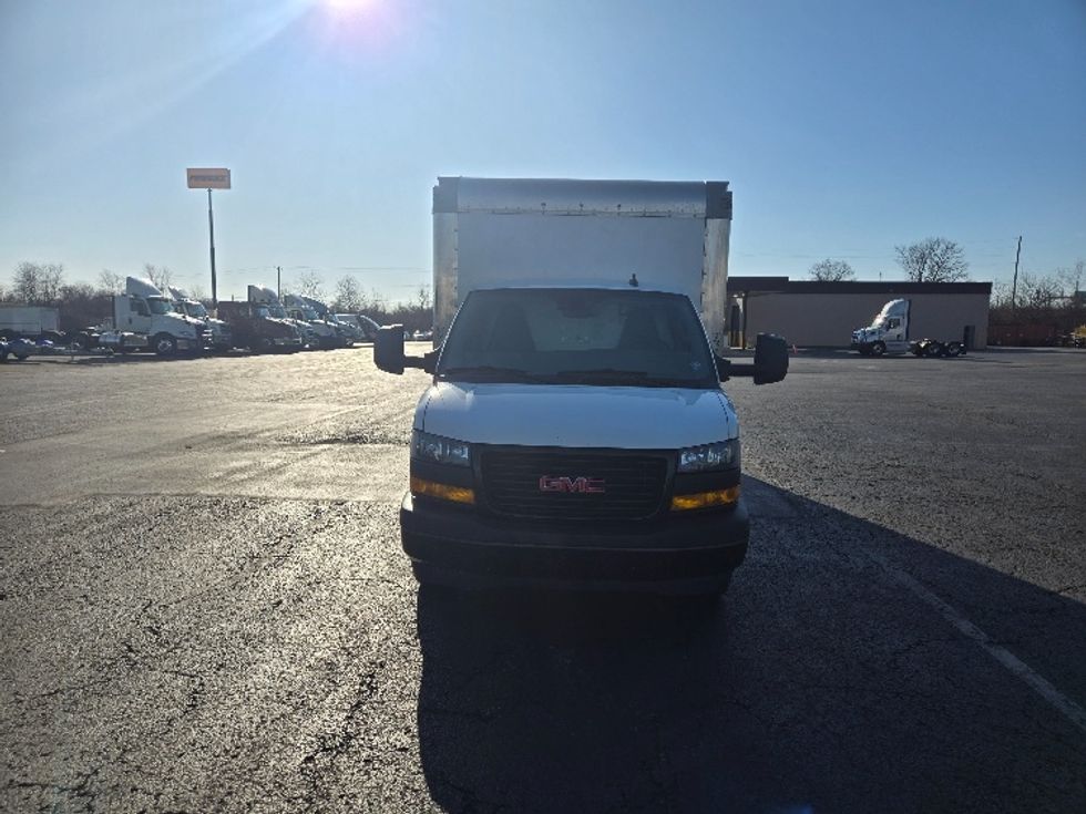 Light Duty Box Truck-Light and Medium Duty Trucks-GMC-2022-Savana G33903-White Deer-PA-68,363\n\t\tmiles-$ 34,750 - Image 2