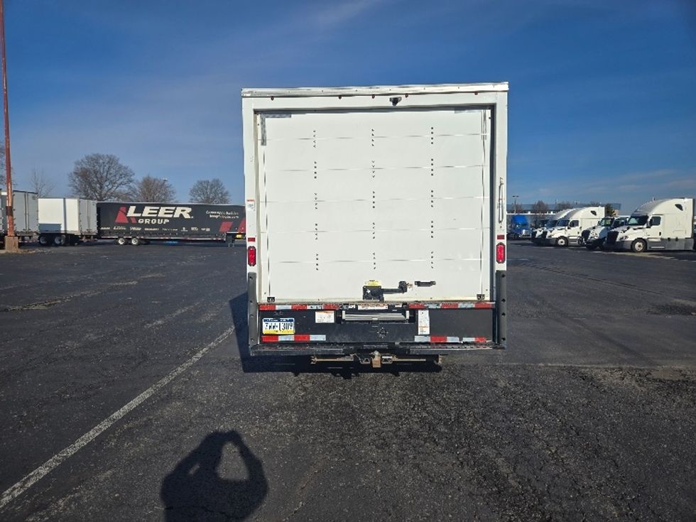 Light Duty Box Truck-Light and Medium Duty Trucks-GMC-2022-Savana G33903-White Deer-PA-68,363\n\t\tmiles-$ 34,750 - Image 6
