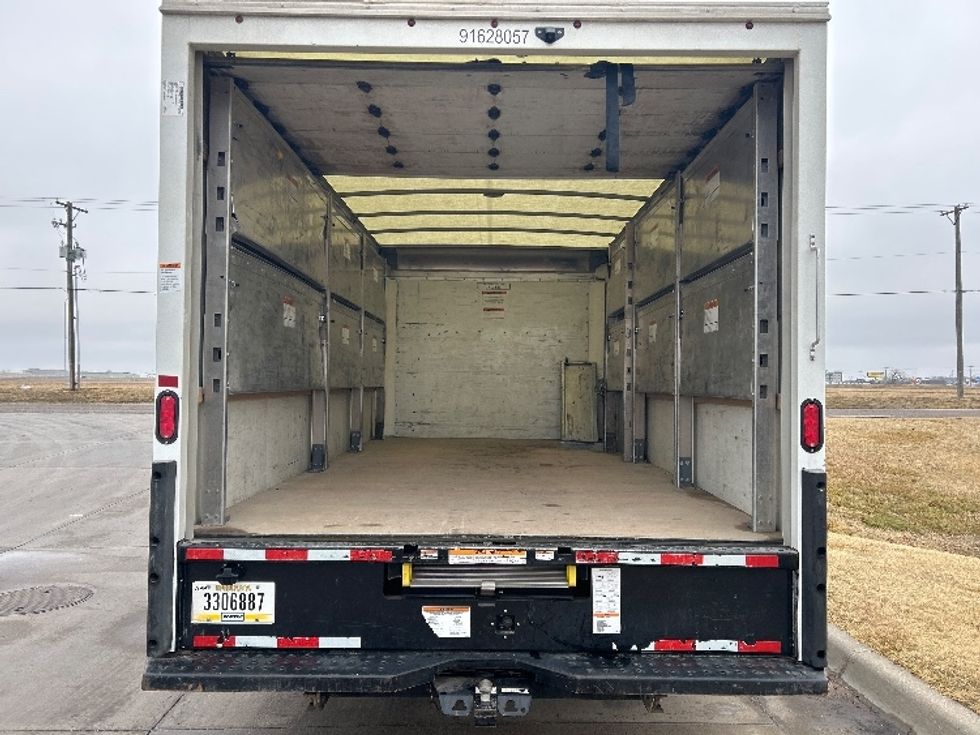 Light Duty Box Truck-Light and Medium Duty Trucks-GMC-2022-Savana G33903-Wichita-KS-75,106\n\t\tmiles-$ 40,500 - Image 8