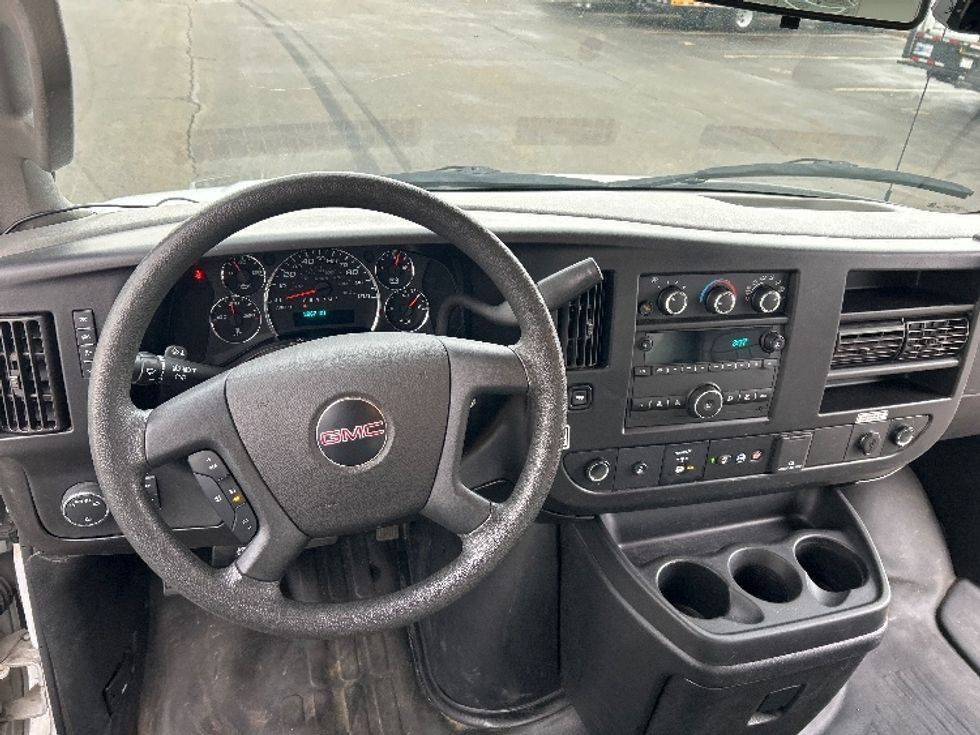 Light Duty Box Truck-Light and Medium Duty Trucks-GMC-2022-Savana G33903-Windsor-WI-36,319\n\t\tmiles-$ 45,250 - Image 18
