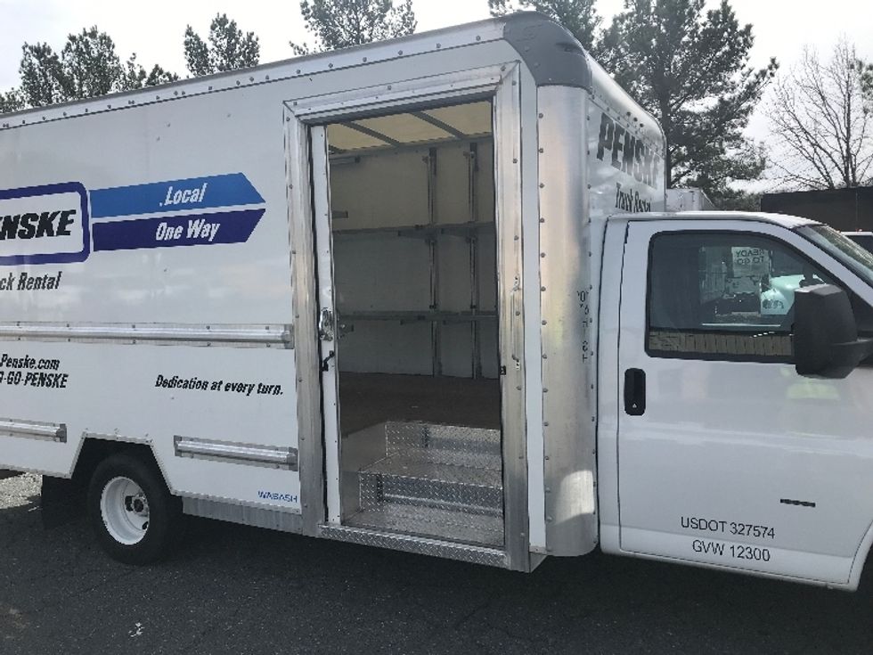Light Duty Box Truck-Light and Medium Duty Trucks-GMC-2022-Savana G33903-Windsor-WI-36,319\n\t\tmiles-$ 45,250 - Image 26