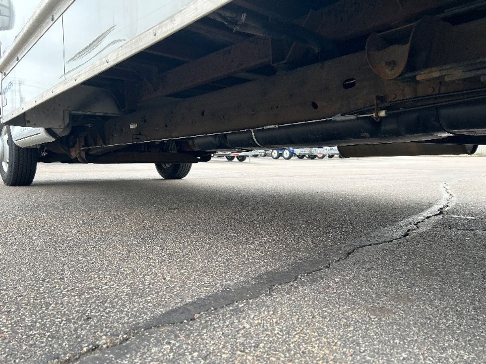 Light Duty Box Truck-Light and Medium Duty Trucks-GMC-2022-Savana G33903-Windsor-WI-36,319\n\t\tmiles-$ 45,250 - Image 5