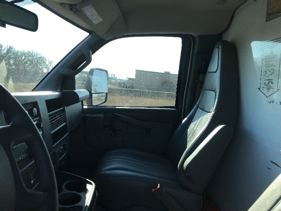 Light Duty Box Truck-Light and Medium Duty Trucks-GMC-2022-Savana G33903-Windsor-WI-39,514\n\t\tmiles-$ 48,250 - Image 19