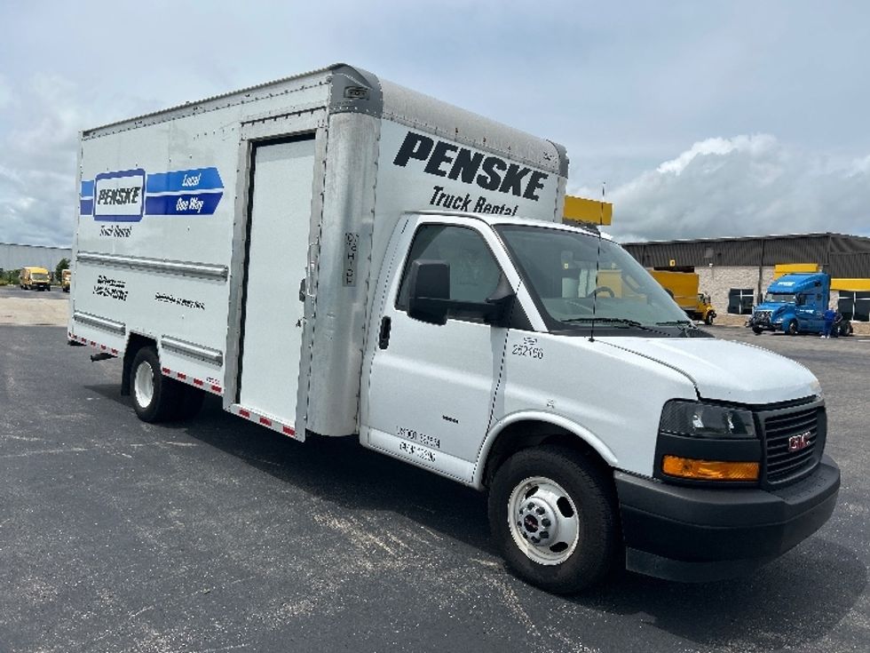 Light Duty Box Truck-Light and Medium Duty Trucks-GMC-2022-Savana G33903-Windsor-WI-49,016\n\t\tmiles-$ 41,250 - Image 1