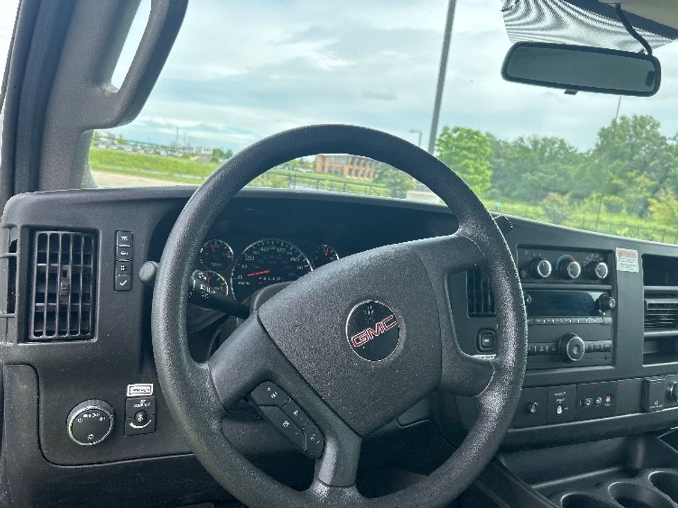 Light Duty Box Truck-Light and Medium Duty Trucks-GMC-2022-Savana G33903-Windsor-WI-49,016\n\t\tmiles-$ 41,250 - Image 17