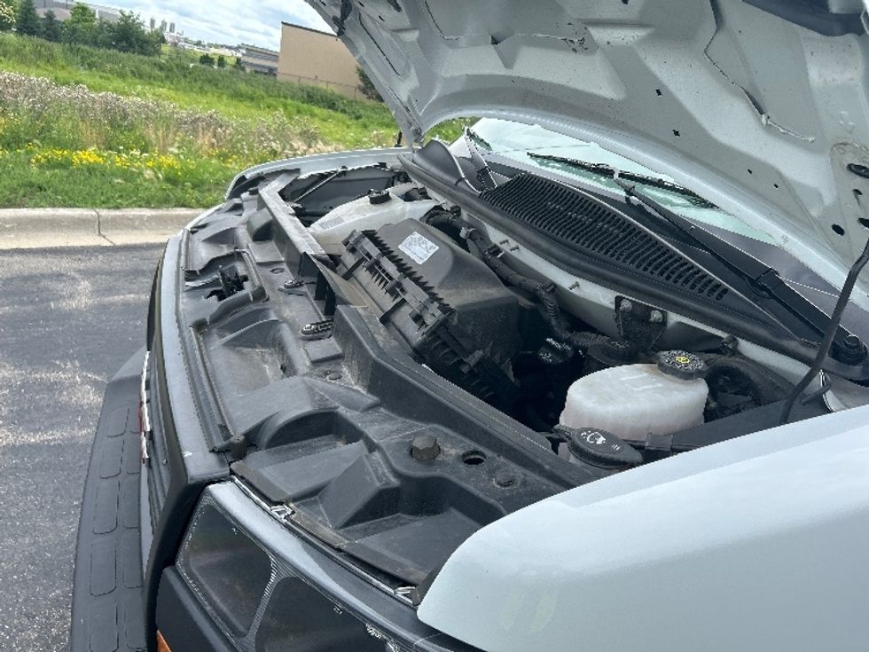 Light Duty Box Truck-Light and Medium Duty Trucks-GMC-2022-Savana G33903-Windsor-WI-49,016\n\t\tmiles-$ 41,250 - Image 24