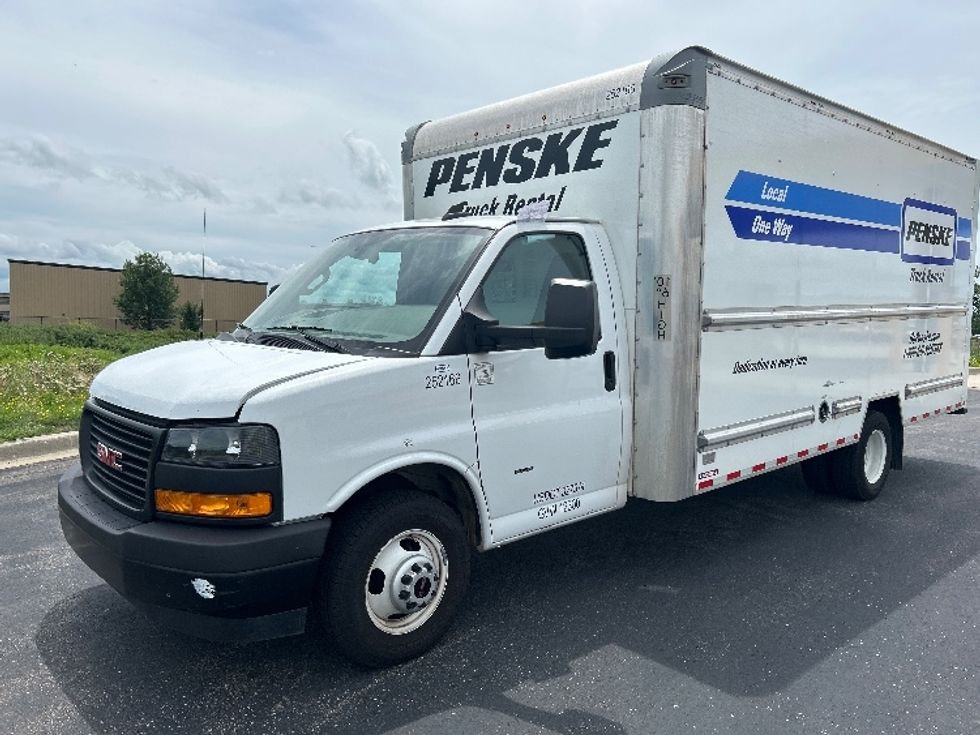 Light Duty Box Truck-Light and Medium Duty Trucks-GMC-2022-Savana G33903-Windsor-WI-49,016\n\t\tmiles-$ 41,250 - Image 3