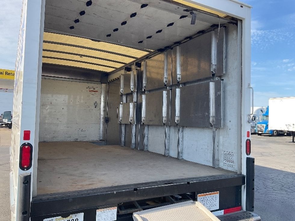Light Duty Box Truck-Light and Medium Duty Trucks-GMC-2022-Savana G33903-Windsor-WI-66,944\n\t\tmiles-$ 39,000 - Image 12
