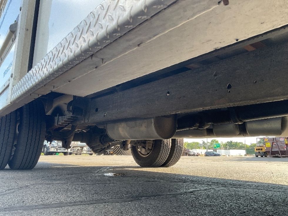 Light Duty Box Truck-Light and Medium Duty Trucks-GMC-2022-Savana G33903-Windsor-WI-66,944\n\t\tmiles-$ 39,000 - Image 14