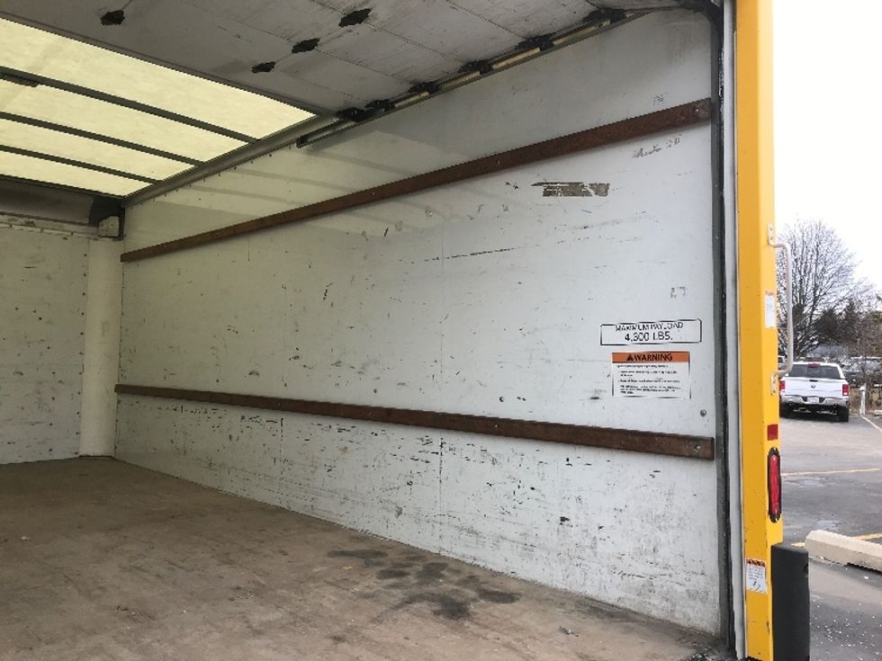 Light Duty Box Truck-Light and Medium Duty Trucks-GMC-2022-Savana G33903-Windsor-WI-87,367\n\t\tmiles-$ 29,750 - Image 11