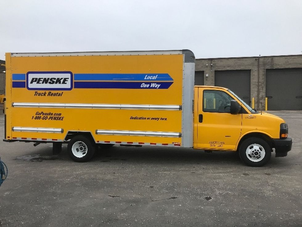 Light Duty Box Truck-Light and Medium Duty Trucks-GMC-2022-Savana G33903-Windsor-WI-87,367\n\t\tmiles-$ 29,750 - Image 14