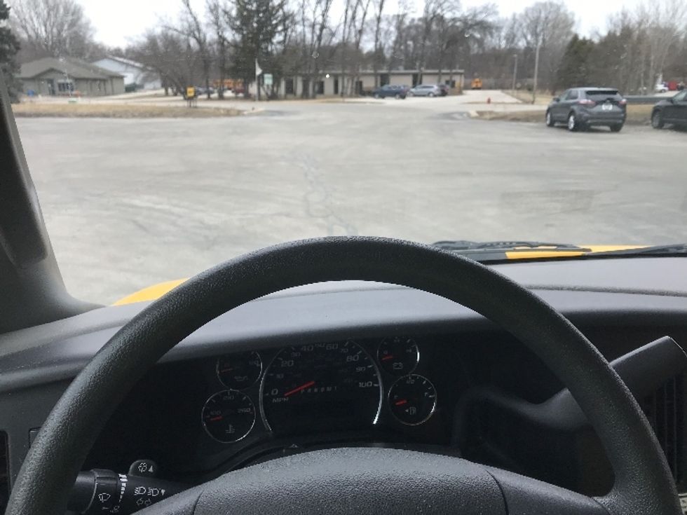 Light Duty Box Truck-Light and Medium Duty Trucks-GMC-2022-Savana G33903-Windsor-WI-87,367\n\t\tmiles-$ 29,750 - Image 17