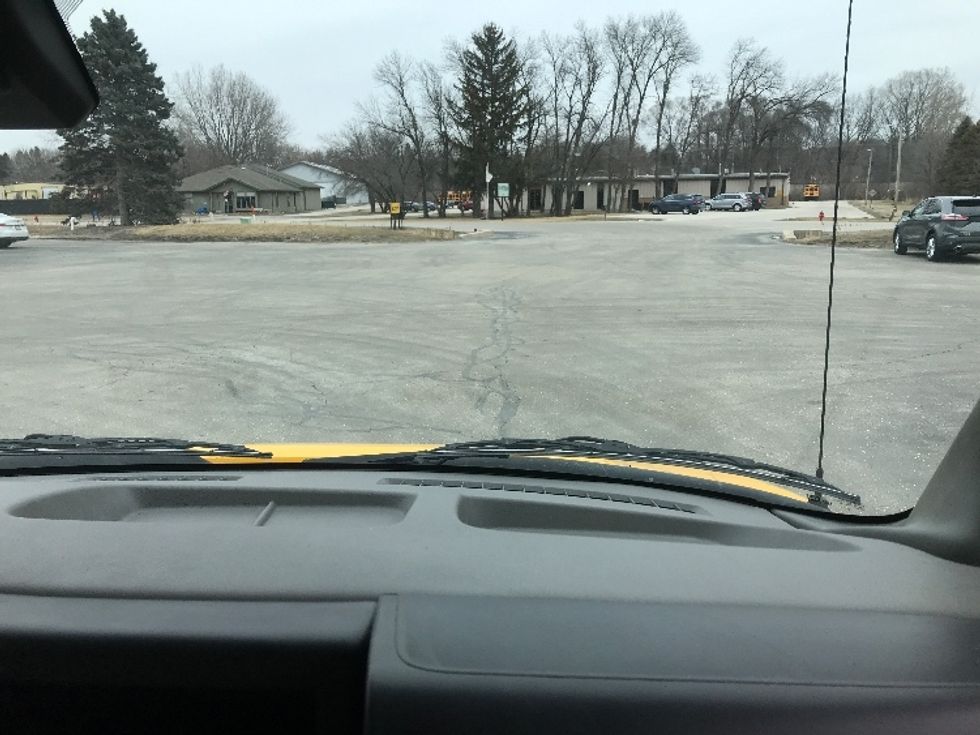 Light Duty Box Truck-Light and Medium Duty Trucks-GMC-2022-Savana G33903-Windsor-WI-87,367\n\t\tmiles-$ 29,750 - Image 20