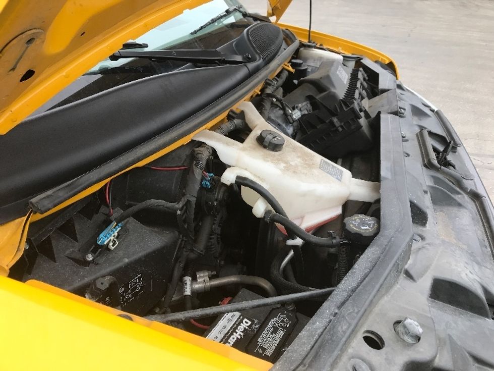 Light Duty Box Truck-Light and Medium Duty Trucks-GMC-2022-Savana G33903-Windsor-WI-87,367\n\t\tmiles-$ 29,750 - Image 22