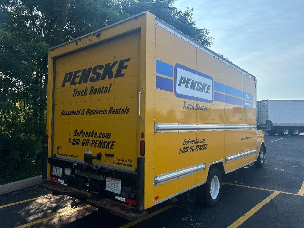 Light Duty Box Truck-Light and Medium Duty Trucks-GMC-2022-Savana G33903-Zelienople-PA-112,798\n\t\tmiles-$ 26,500 - Image 13