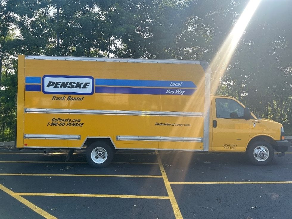 Light Duty Box Truck-Light and Medium Duty Trucks-GMC-2022-Savana G33903-Zelienople-PA-112,798\n\t\tmiles-$ 26,500 - Image 15