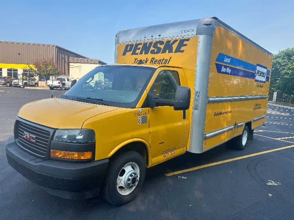 Light Duty Box Truck-Light and Medium Duty Trucks-GMC-2022-Savana G33903-Zelienople-PA-112,798\n\t\tmiles-$ 26,500 - Image 3