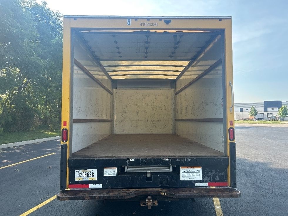 Light Duty Box Truck-Light and Medium Duty Trucks-GMC-2022-Savana G33903-Zelienople-PA-112,798\n\t\tmiles-$ 26,500 - Image 8