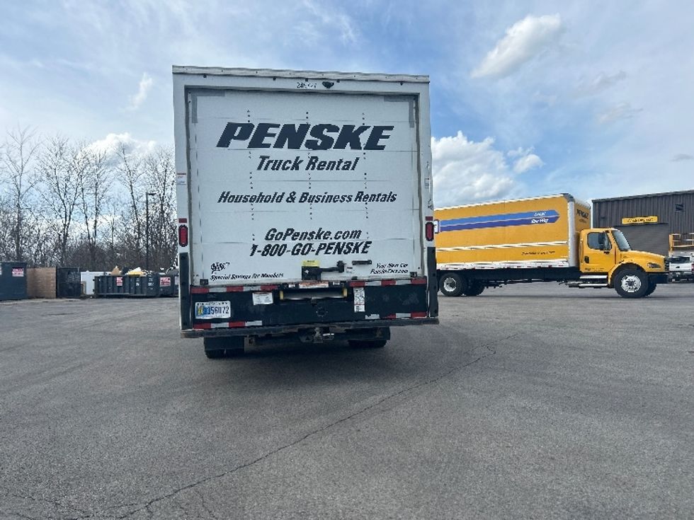 Light Duty Box Truck-Light and Medium Duty Trucks-GMC-2022-Savana G33903-Zelienople-PA-60,389\n\t\tmiles-$ 38,250 - Image 7