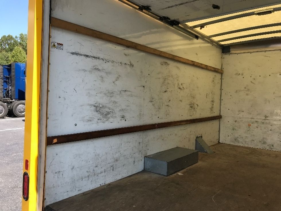 Light Duty Box Truck-Light and Medium Duty Trucks-GMC-2023-Savana G33503-Conover-NC-102,490\n\t\tmiles-$ 30,000 - Image 10