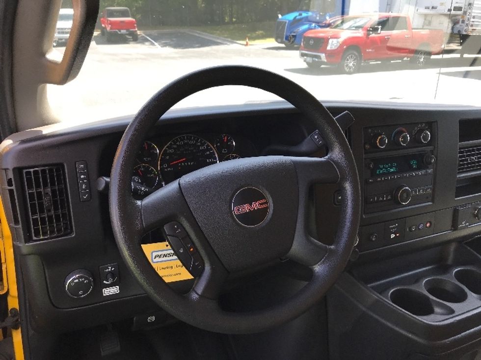 Light Duty Box Truck-Light and Medium Duty Trucks-GMC-2023-Savana G33503-Conover-NC-102,490\n\t\tmiles-$ 30,000 - Image 17