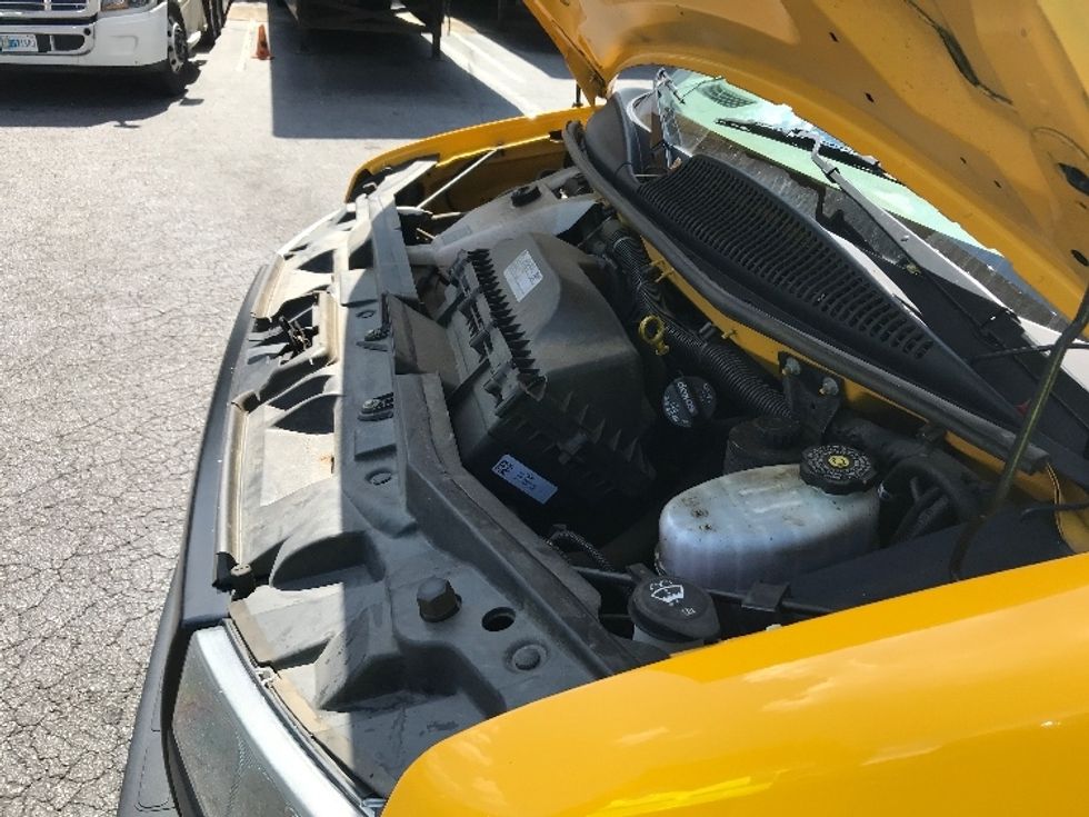 Light Duty Box Truck-Light and Medium Duty Trucks-GMC-2023-Savana G33503-Conover-NC-102,490\n\t\tmiles-$ 30,000 - Image 23