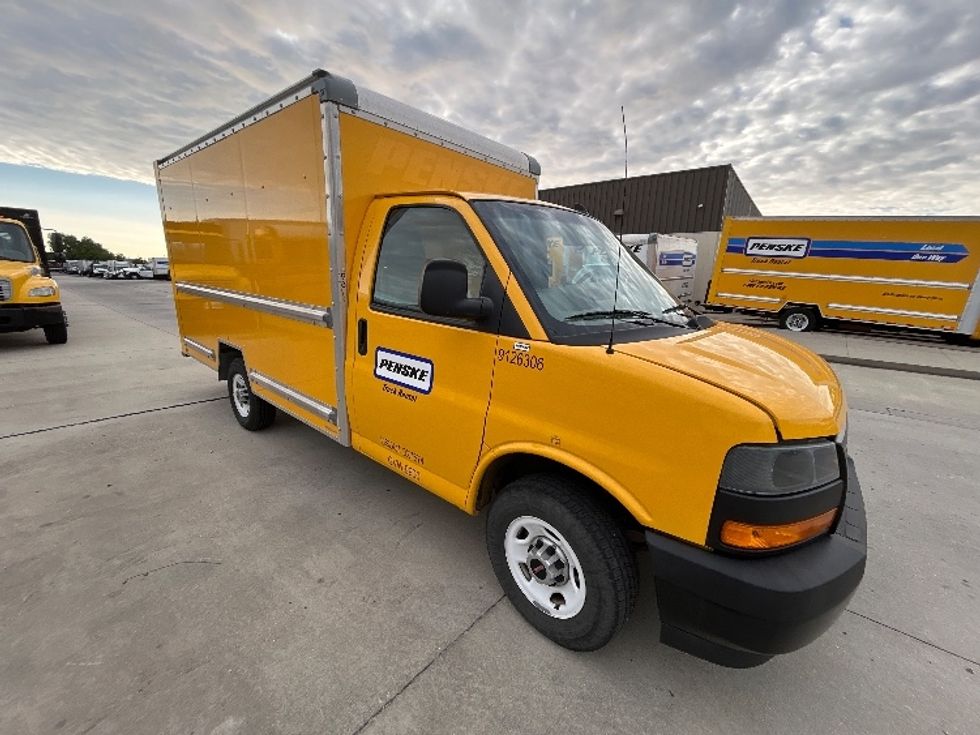Light Duty Box Truck-Light and Medium Duty Trucks-GMC-2023-Savana G33503-Hammond-LA-170,218\n\t\tmiles-$ 19,250 - Image 1