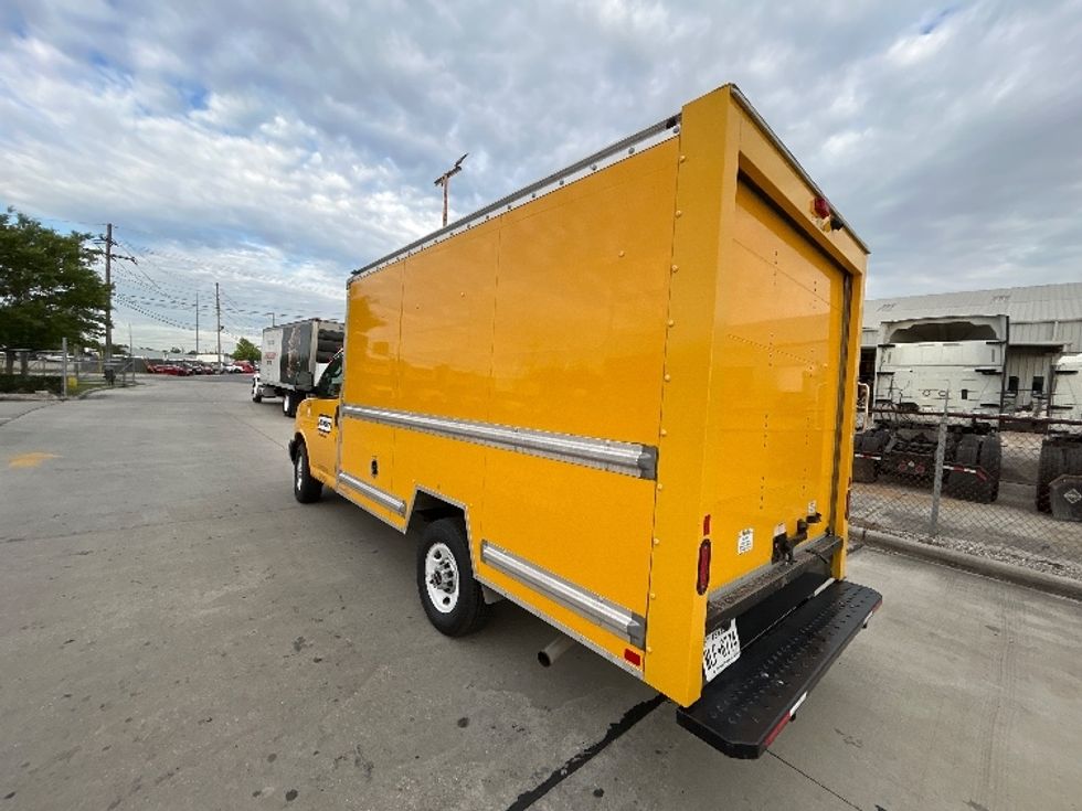 Light Duty Box Truck-Light and Medium Duty Trucks-GMC-2023-Savana G33503-Hammond-LA-170,218\n\t\tmiles-$ 19,250 - Image 6