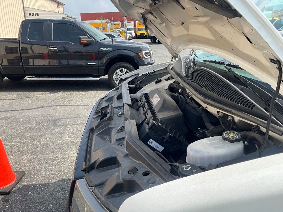 Light Duty Box Truck-Light and Medium Duty Trucks-GMC-2023-Savana G33903-Alexandria-VA-55,018\n\t\tmiles-$ 41,250 - Image 23