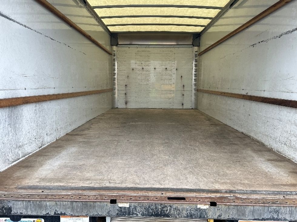 Light Duty Box Truck-Light and Medium Duty Trucks-GMC-2023-Savana G33903-Braintree-MA-118,393\n\t\tmiles-$ 29,500 - Image 10