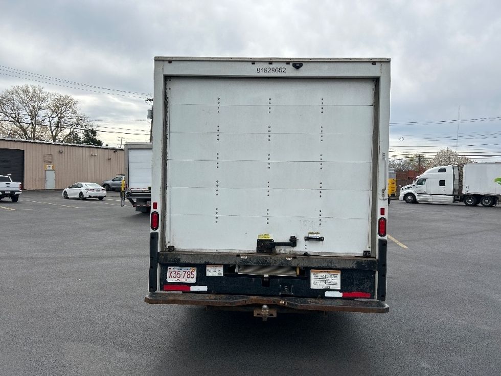 Light Duty Box Truck-Light and Medium Duty Trucks-GMC-2023-Savana G33903-Braintree-MA-118,393\n\t\tmiles-$ 29,500 - Image 7