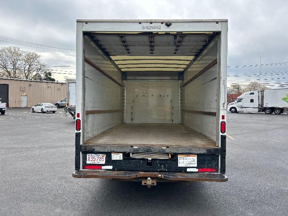 Light Duty Box Truck-Light and Medium Duty Trucks-GMC-2023-Savana G33903-Braintree-MA-118,393\n\t\tmiles-$ 29,500 - Image 8