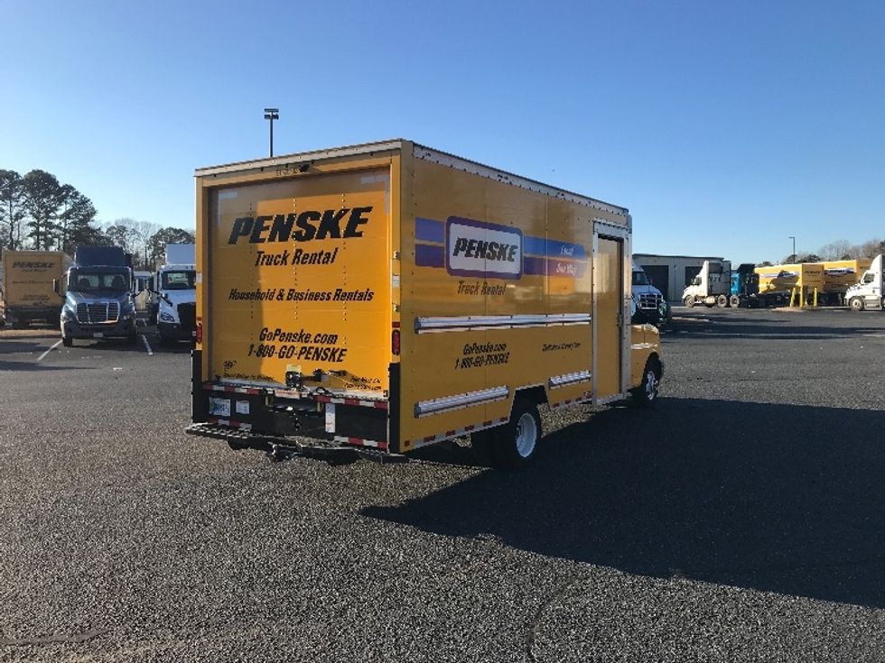 Light Duty Box Truck-Light and Medium Duty Trucks-GMC-2023-Savana G33903-Charlotte-NC-17,560\n\t\tmiles-$ 50,750 - Image 13