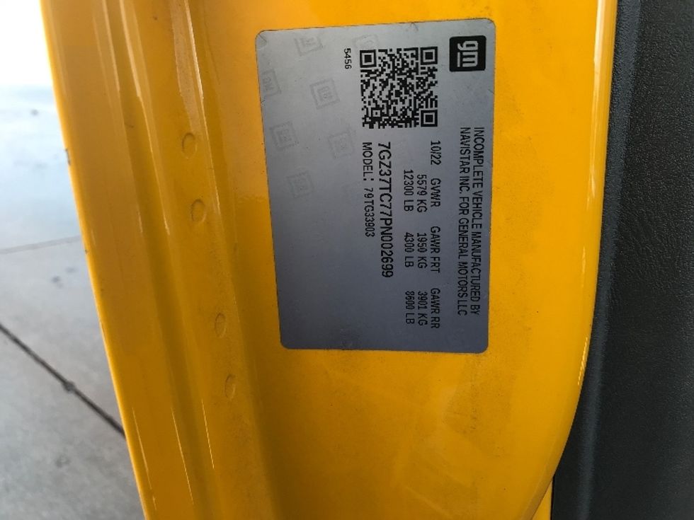 Light Duty Box Truck-Light and Medium Duty Trucks-GMC-2023-Savana G33903-Charlotte-NC-17,560\n\t\tmiles-$ 50,750 - Image 26