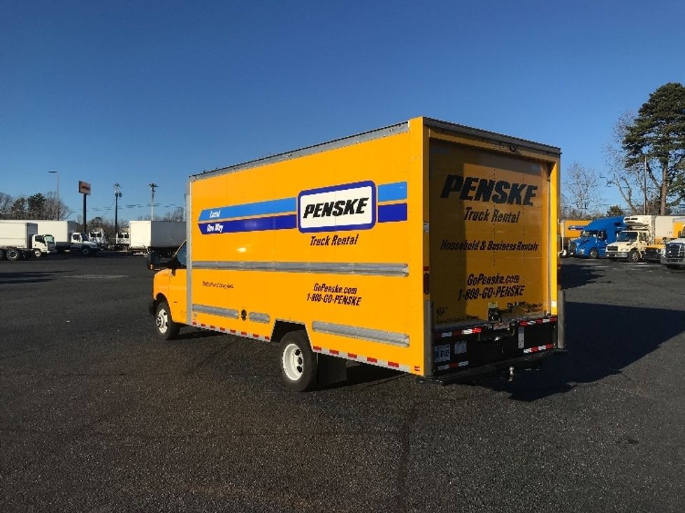 Light Duty Box Truck-Light and Medium Duty Trucks-GMC-2023-Savana G33903-Charlotte-NC-17,560\n\t\tmiles-$ 50,750 - Image 6