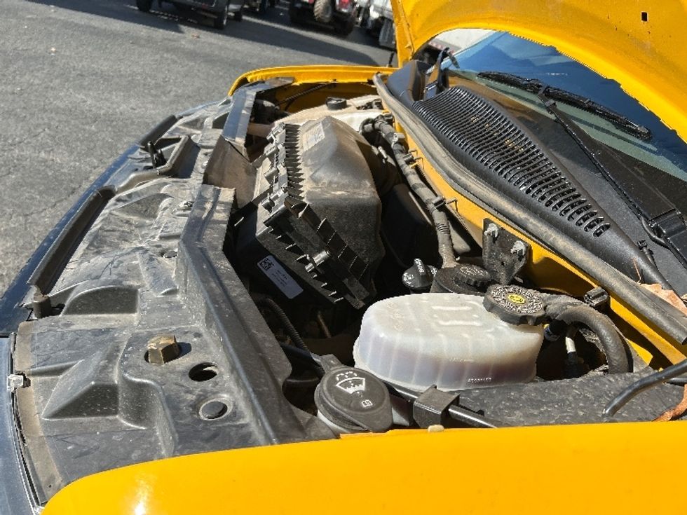 Light Duty Box Truck-Light and Medium Duty Trucks-GMC-2023-Savana G33903-Charlotte-NC-56,522\n\t\tmiles-$ 46,000 - Image 23