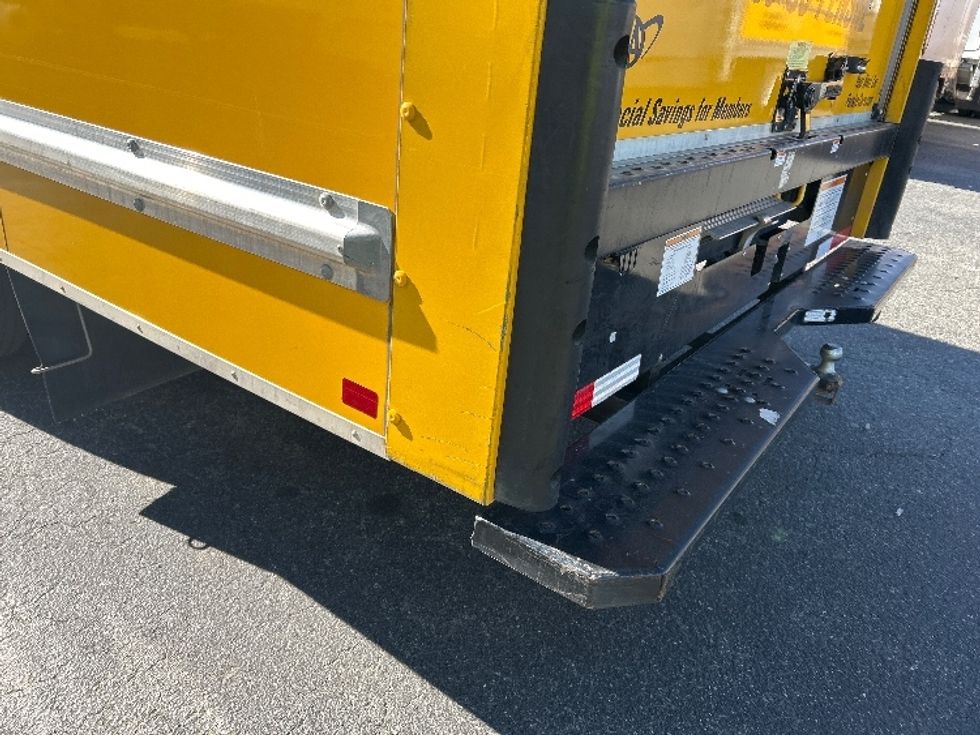 Light Duty Box Truck-Light and Medium Duty Trucks-GMC-2023-Savana G33903-Charlotte-NC-56,522\n\t\tmiles-$ 46,000 - Image 25